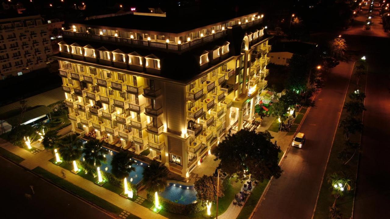 Orbit Hotel Nha Trang Exterior photo