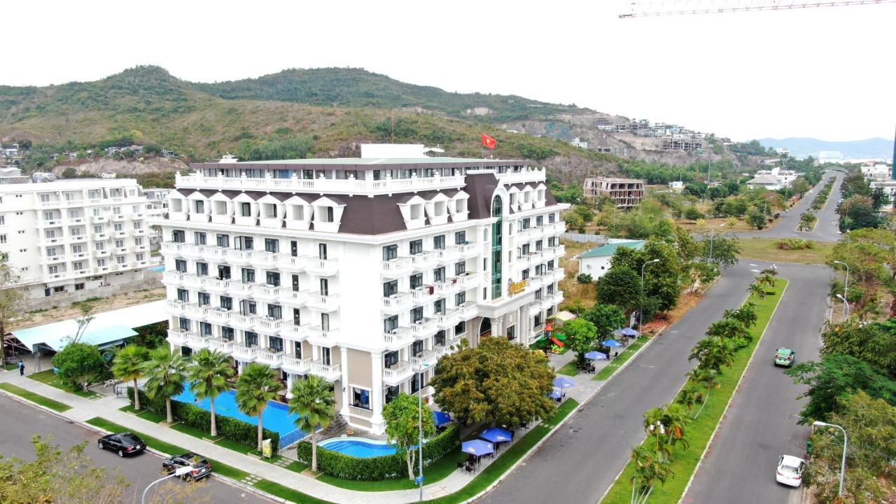 Orbit Hotel Nha Trang Exterior photo