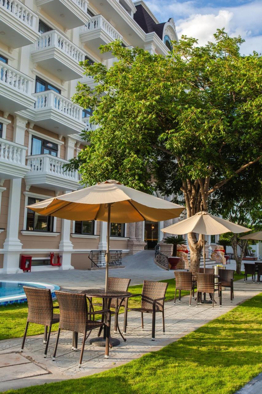 Orbit Hotel Nha Trang Exterior photo